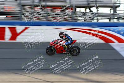 media/Jan-22-2023-Fastrack Riders (Sun) [[8956088f29]]/Level 3/Session 1 (Start Finish)/